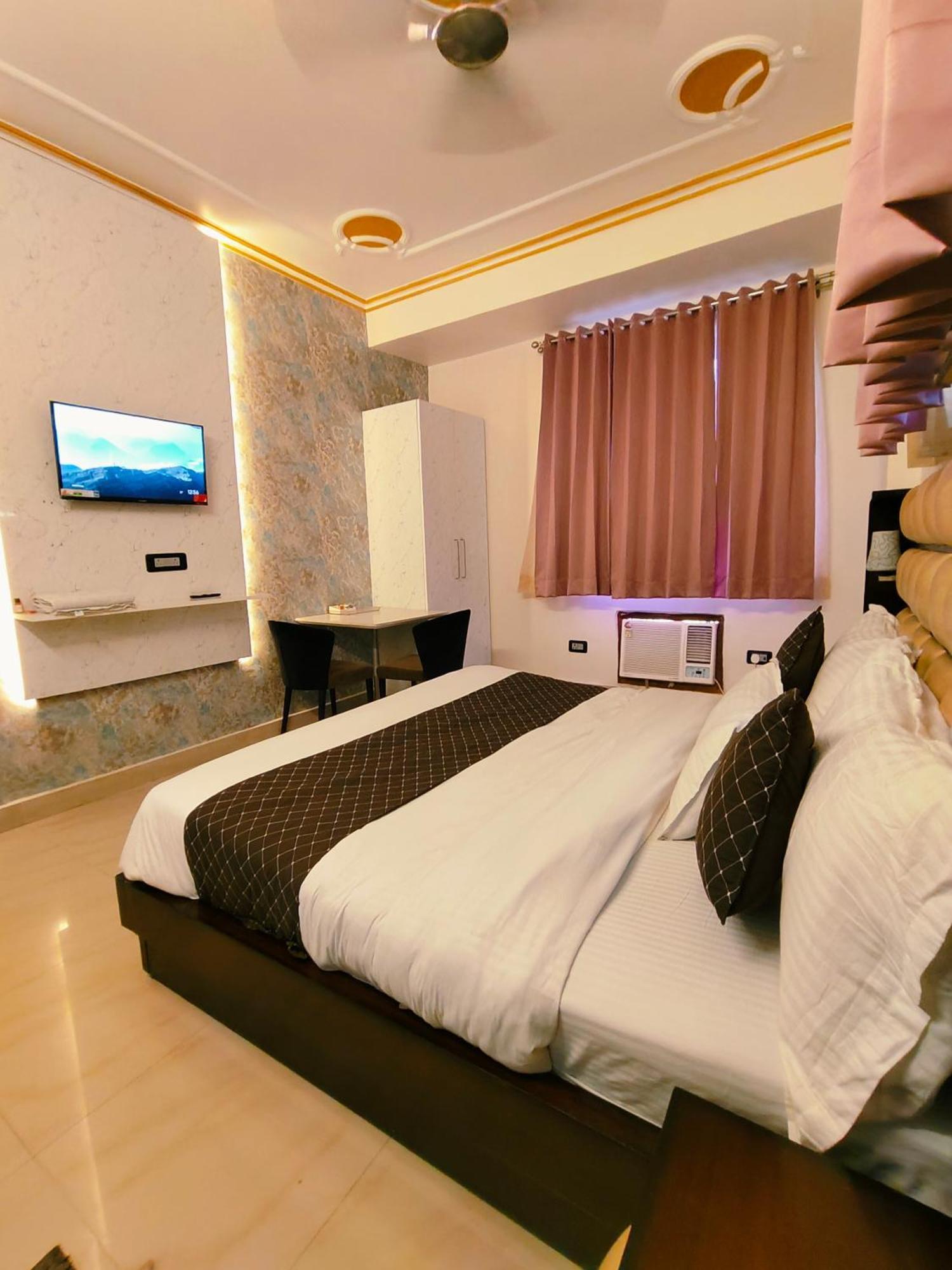 Hotel New Imperial Газиабад Екстериор снимка